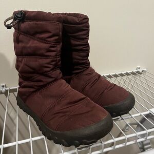 Bogs Women's Burgundy Quilted Boots